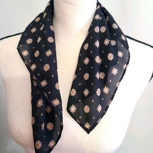 20 in square scarf